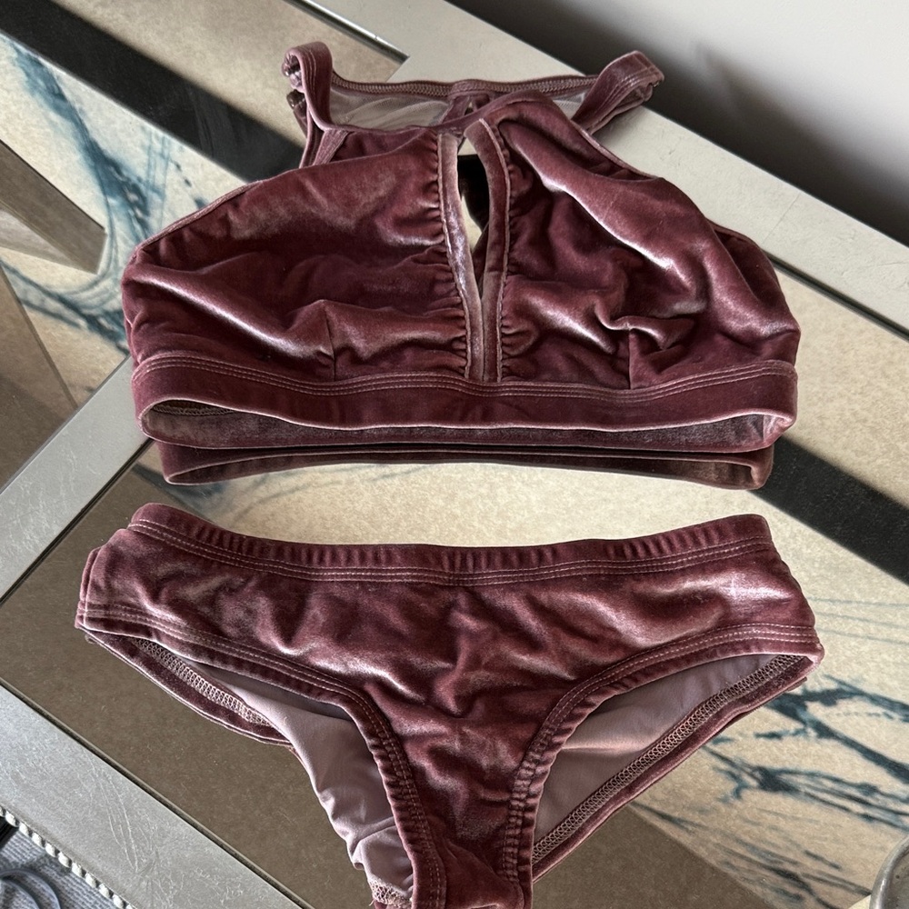 Velvet blush two piece pole Set